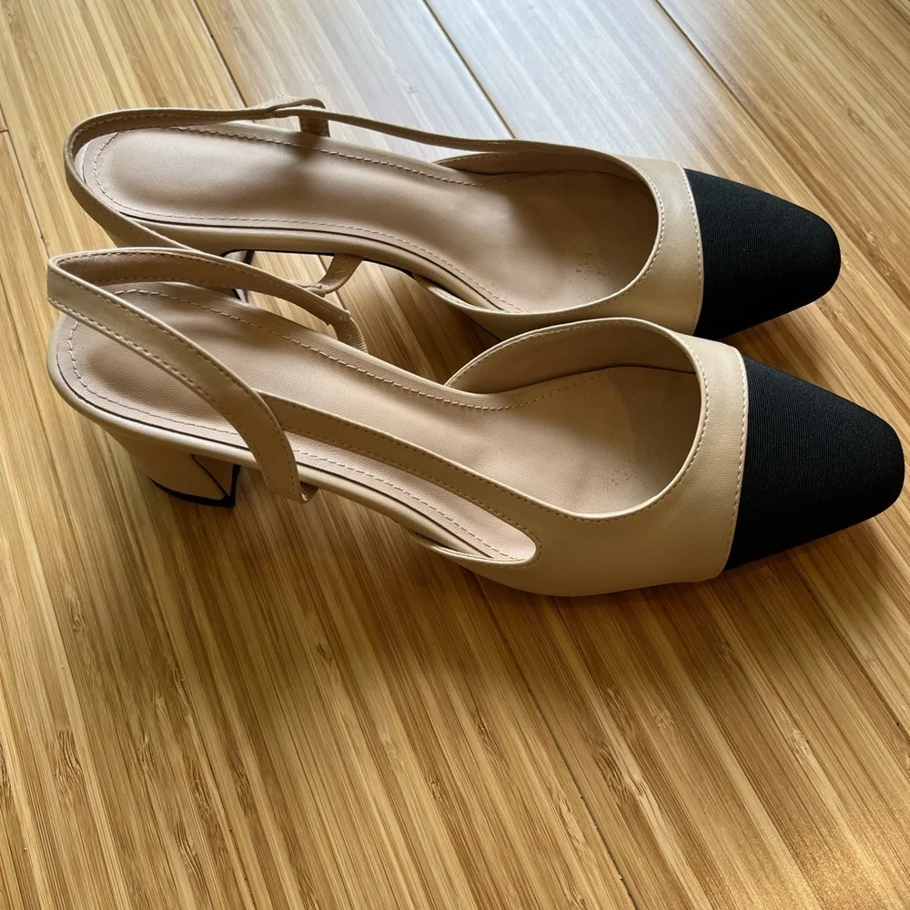 Nude & Black Heeled Slingbacks, sz 8 - Picture 2 of 6